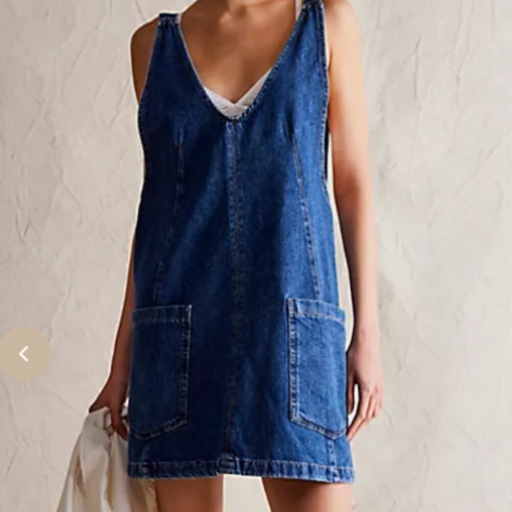 We The Free; Free People Blue Denim Skirtall. NWOT Size LARGE